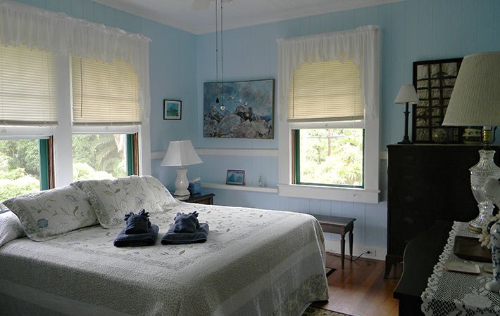 Blue Room at Maureen's Bed and Breakfast in Hilo, Hawaii